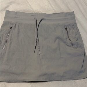 Athleta Gray Skort with Drawstring and Zipper Pockets. Excellent condition.